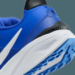 Star Runner 4 kids sneakers