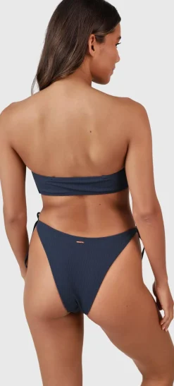 Suus-rib Women Bikini Top