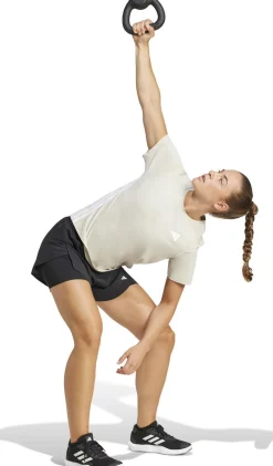 Train Essentials 3-Stripes Workout T-shirt