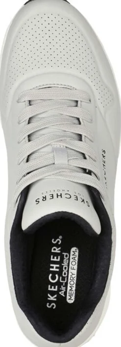 Uno sneakers