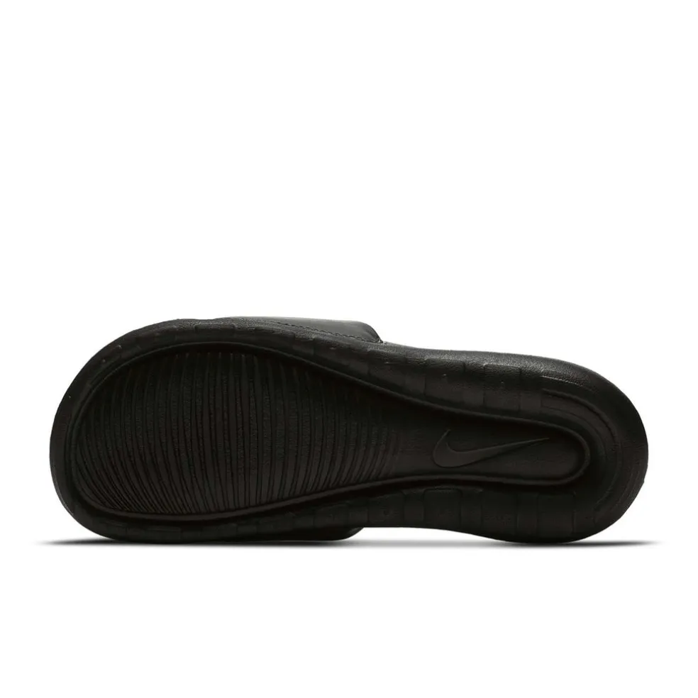 W NIKE VICTORI ONE SLIDE