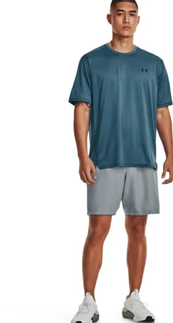 Woven Graphic short