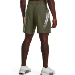 Woven Graphic short